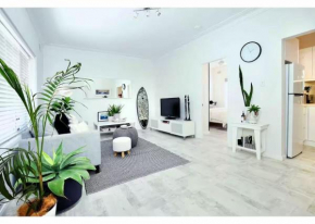 Cosy and calm unit in Cronulla formerly Beautifully renovated quiet unit in Cronulla